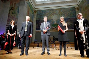 From left to right:&amp;#160;Pro-Rector ?se Gornitzka, winners of the Research Award Geir Ulfstein and&amp;#160;Andreas F?llesdal, winner of the Award for Young Researchers Maja Janmyr, and Rector Svein St?len.