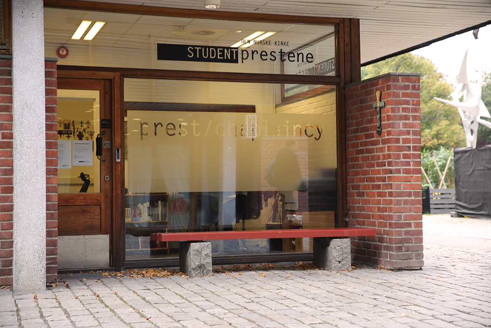 Inngang til kontoret som studentprestene deler med studenthumanisten i Oslo