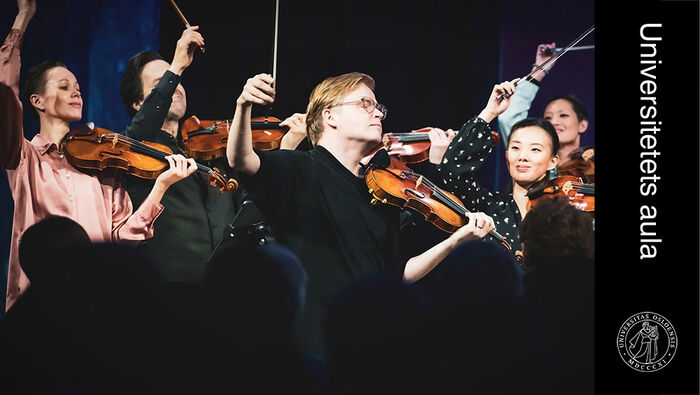 Musikere fra Det Norske Kammerorkester med fioliner