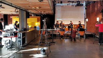 A part of the course is based on material filmed in connection to MusicTestLab featuring the Oslo-based Borealis String Quartet. This was a concert set up to test equipment in a real-world venue at the University Library.